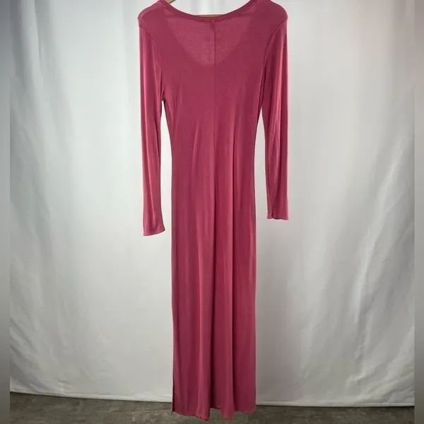 Bordeaux Ribbed V Neck Long Sleeve Lounge Dress with‎ Slit in Pink Size Medium - Image 5