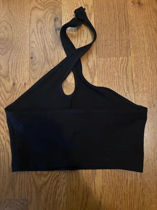 Aritzia Twist Top - Image 3