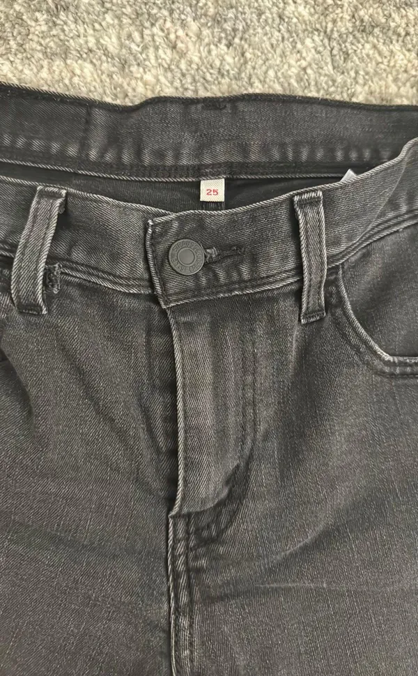 Levi’s Shorts - Image 3