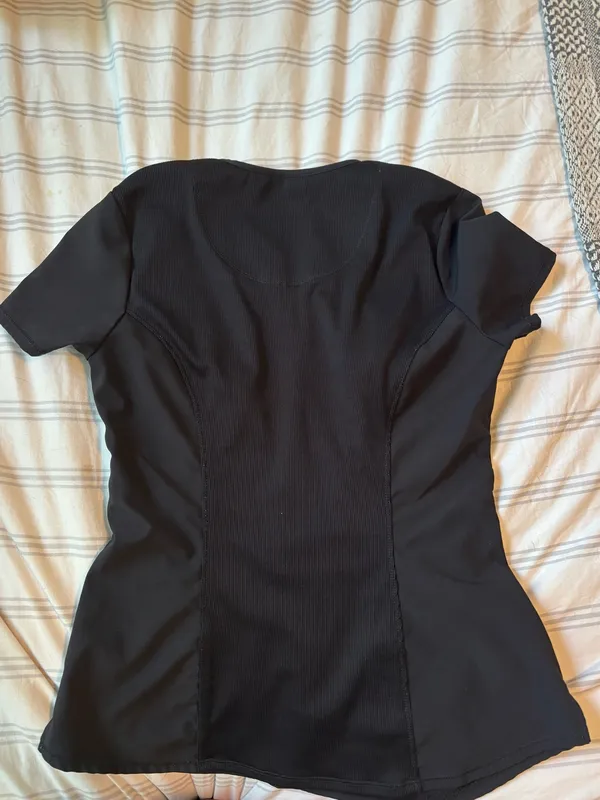 Cherokee Infinity Scrub Top - Image 3