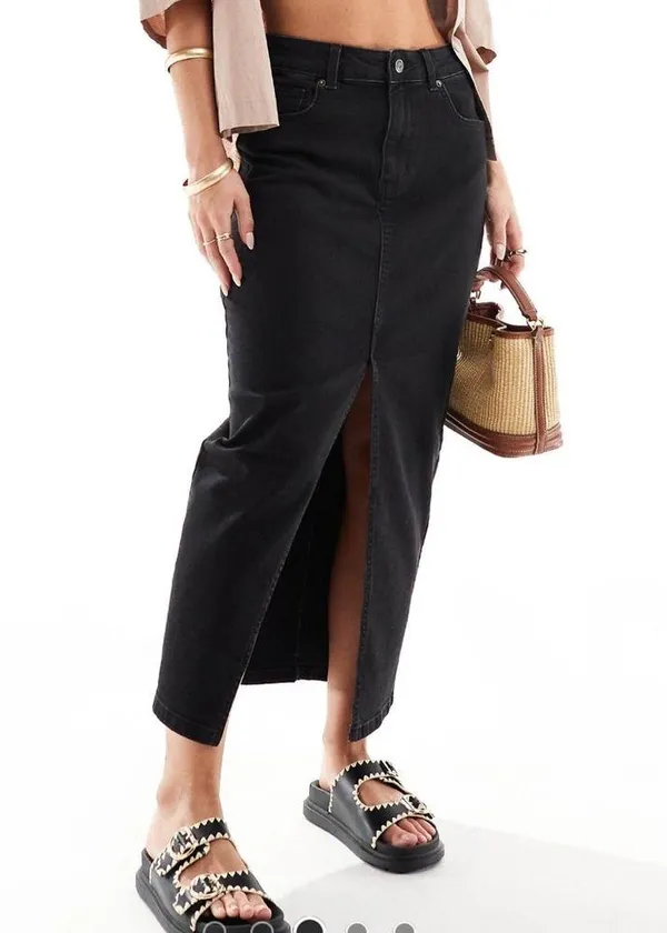 ASOS / ASOS DESIGN Petite denim maxi skirt with split hem / washed black - Image 3