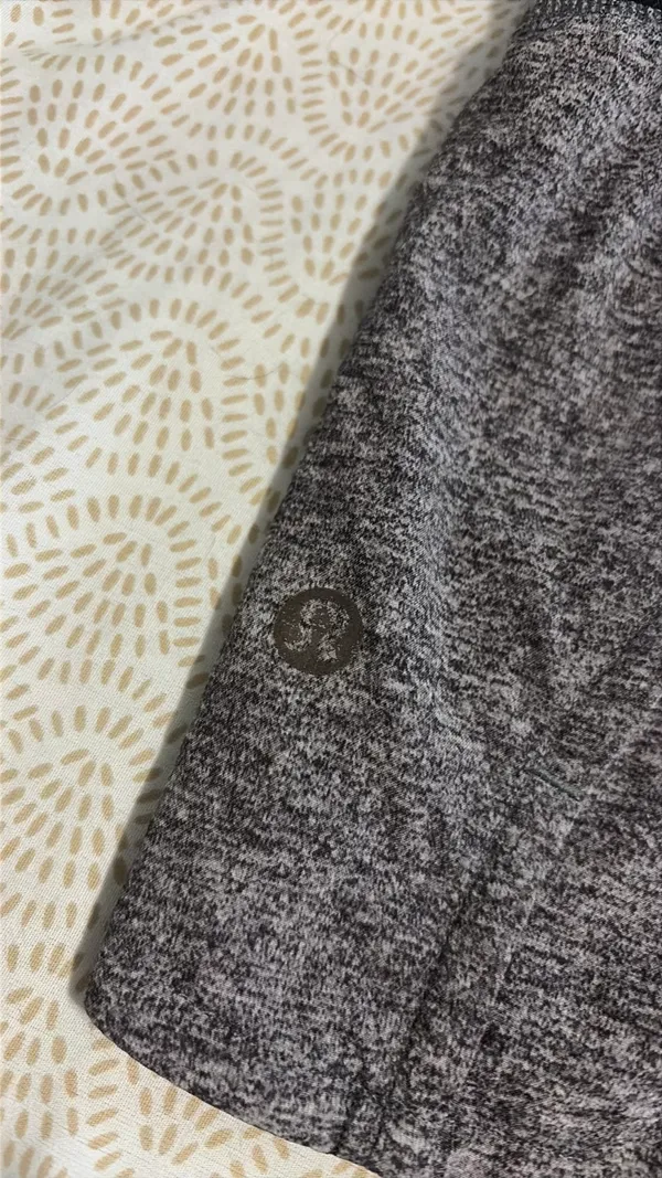 Lululemon Shorts Speed Up 4" - Image 4