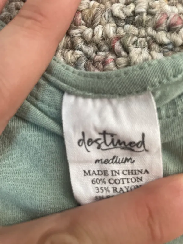 Tilly's green round neck top - Image 3