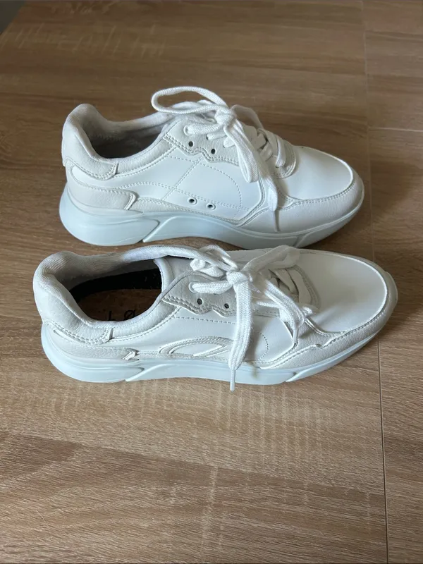 Women's Classic White Lace-Up Sneakers - Image 4