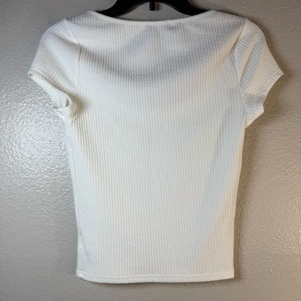 White Fox Boutique Lace trim scoop Neck Top SZ:S - Image 5