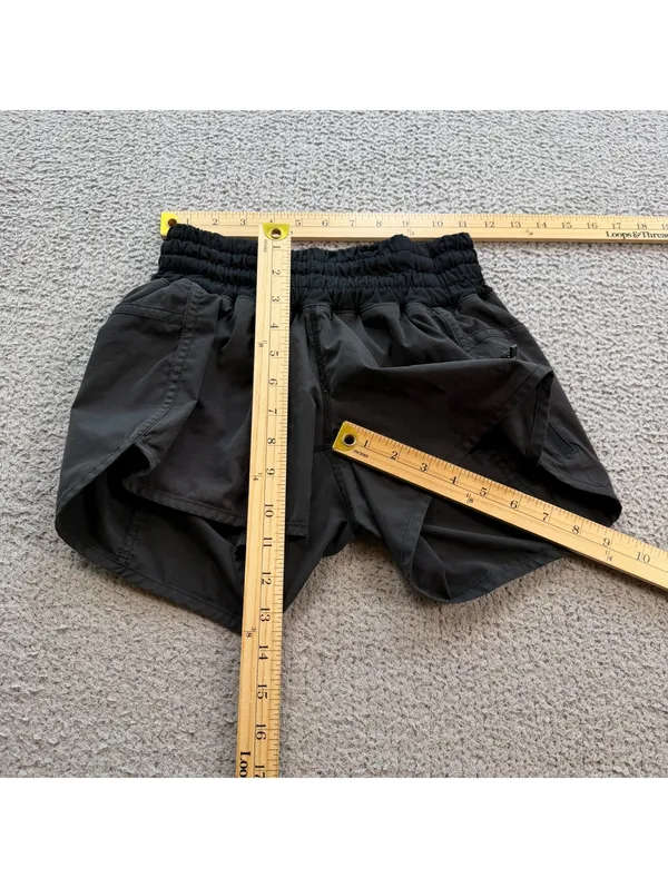 Lululemon Speed Short Women’s Size 4 Black 2.5” Lined Running Shorts - Image 3
