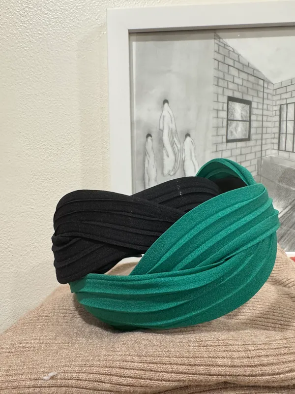 Black Headband - Image 2