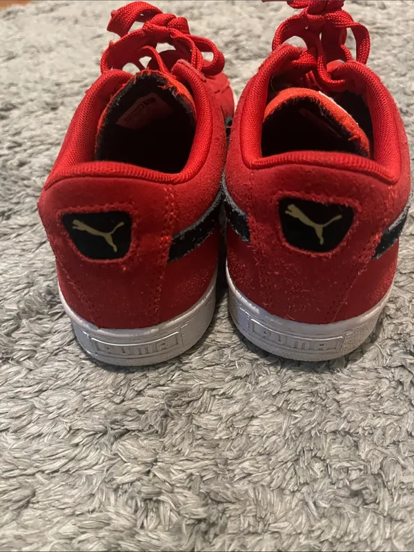 Puma unisex’s Red Suede Low-Top Sneakers - Image 4