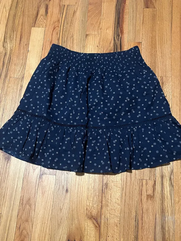 Madewell Navy Blue Printed Ruffle Mini Skirt Size S | Lined Cotton Elastic Waist - Image 2