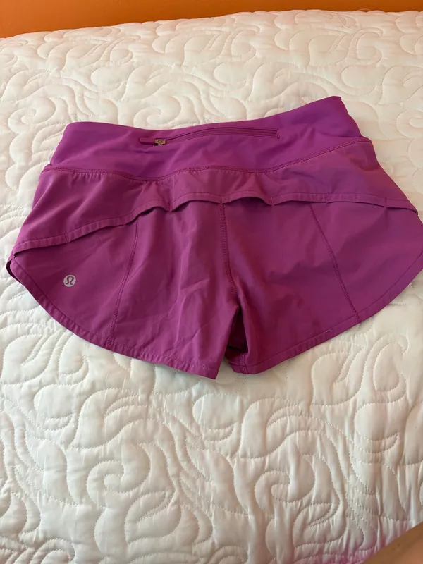 Lululemon Speed Shorts 2.5" - Image 2