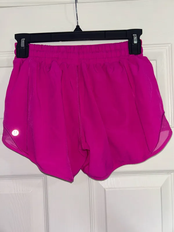 Lululemon Hotty Hot Shorts - Image 3