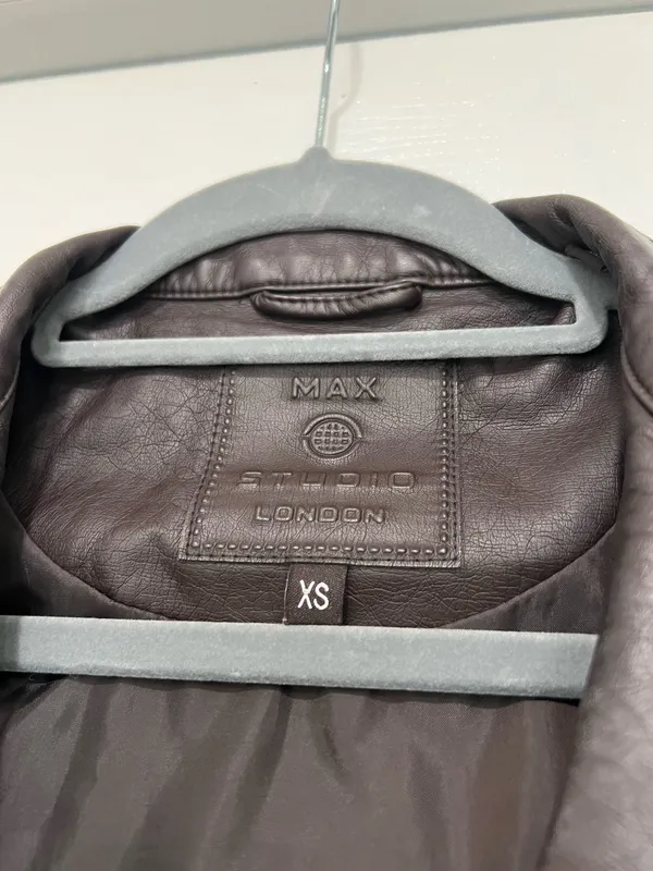 Max Studio Leather Jacket - Image 3