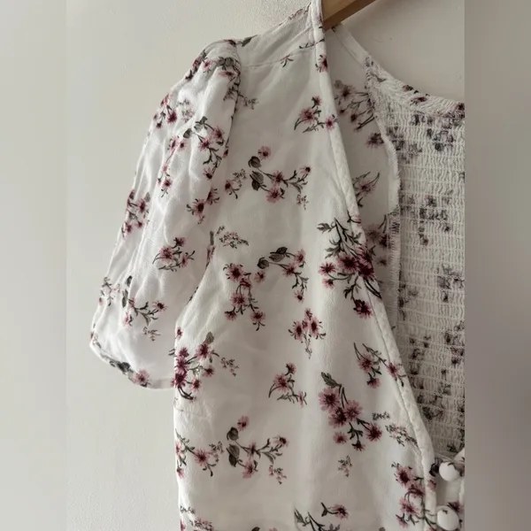 Abercrombie & Fitch White and Pink Floral Puff Sleeve‎ Bodysuit - Image 3