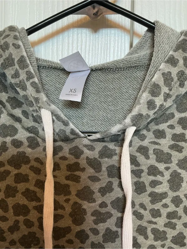 Athleta Cropped Olive Green Leopard-Print Hoodie - Image 3