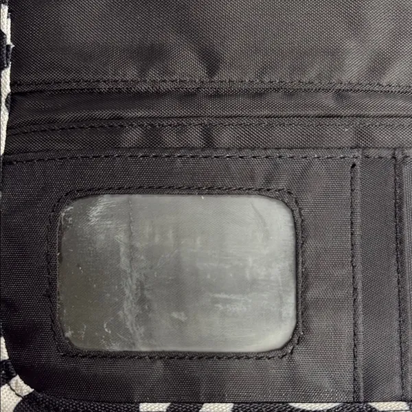 Kavu Black and White Patterned Wallet - Image 4