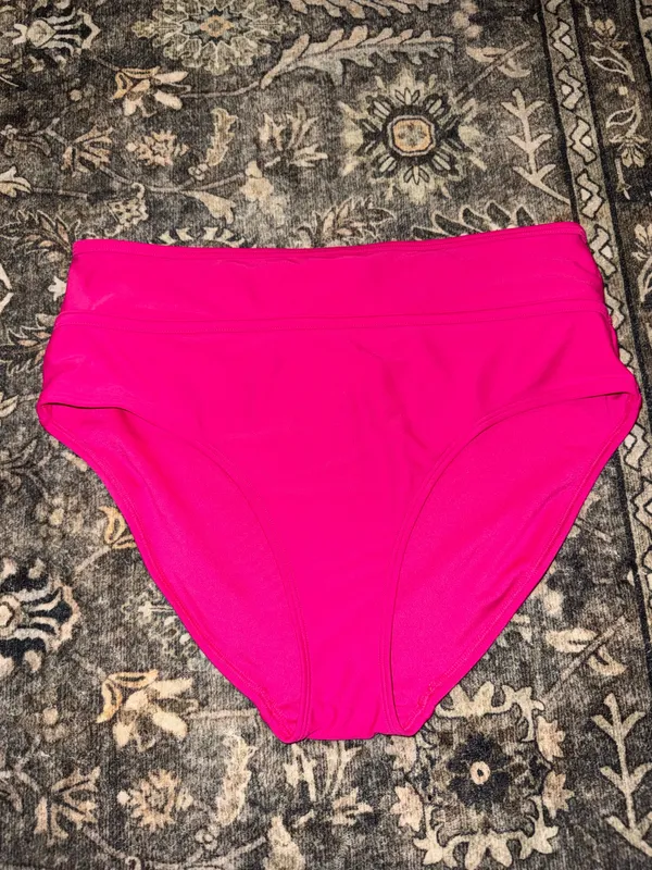 Old Navy Swimsuit - Image 6