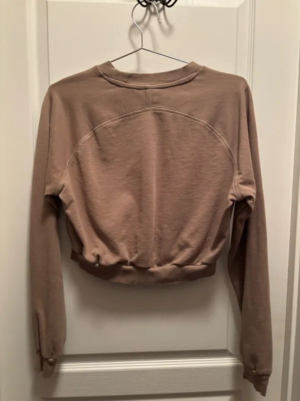 Gymshark cropped brown pullover - Image 2