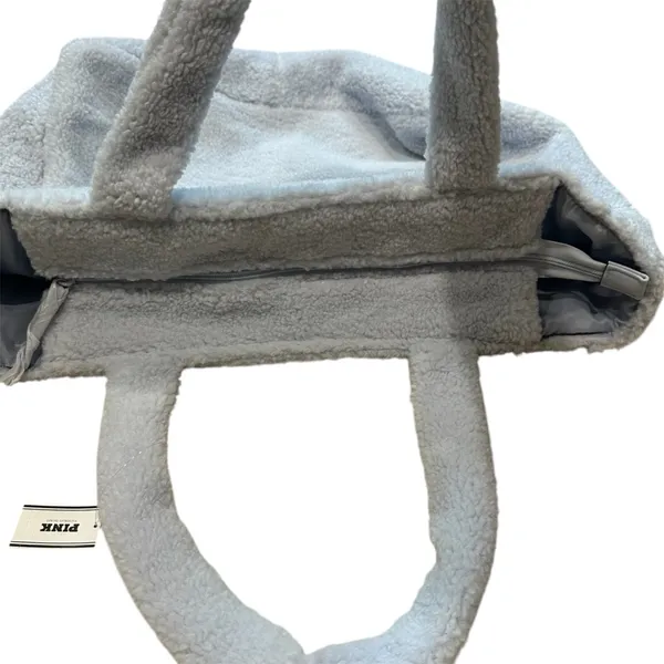 Victoria's Secret PINK Plush Teddy Faux Fur Tote Bag‎ Baby blue NWT - Image 4