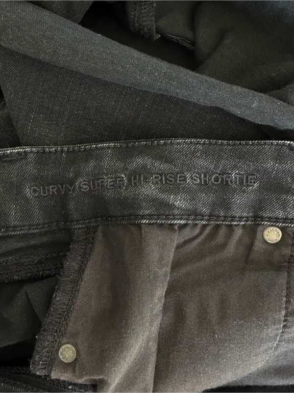 American Eagle Curvy Super High Rise Shortie Distressed Black Shorts Size 10 - Image 7