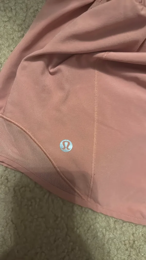 Lululemon hottie hot shorts - Image 4