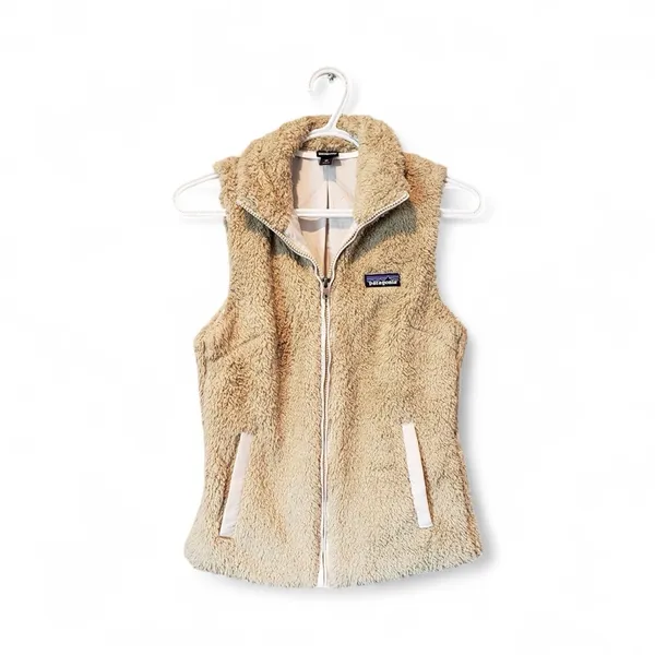 Patagonia Women's Beige Fleece Vest - Image 2