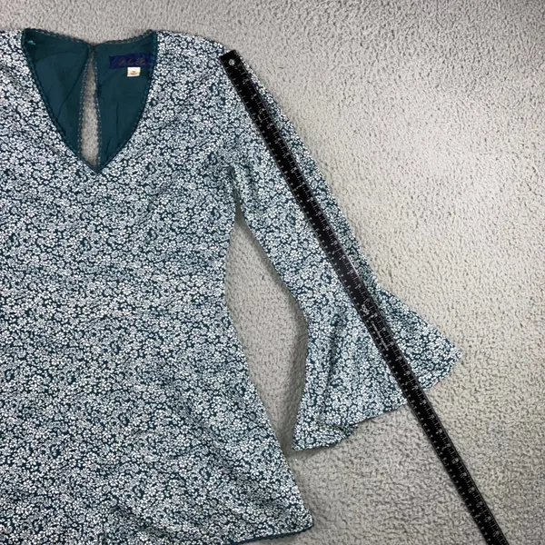 Blue Rain Shorts Romper Women M Teal Floral Bell Sleeve Crochet Boho Cottage‎ - Image 6