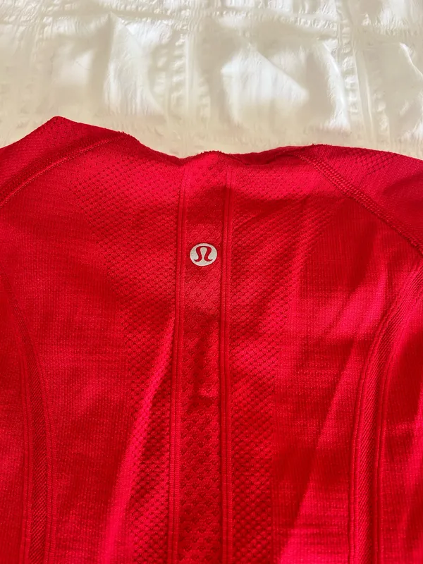 Lululemon Tee Swiftly - Image 4
