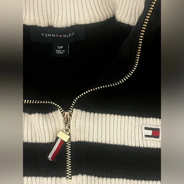 Tommy Hilfiger Quarter Zip Sweater | Vintage | Fair Condition | Size Small - Image 2