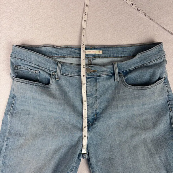Levi's 311 Shaping Skinny Jeans Women's 34 Light Wash Stretch Denim Minimalist - Image 5