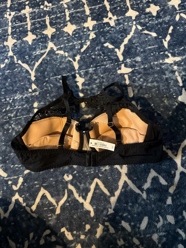 Adore Me Lace Push-Up Bra - Image 2