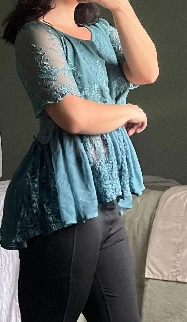 Sheer Emerald Green Embroidered Top size S - Image 2