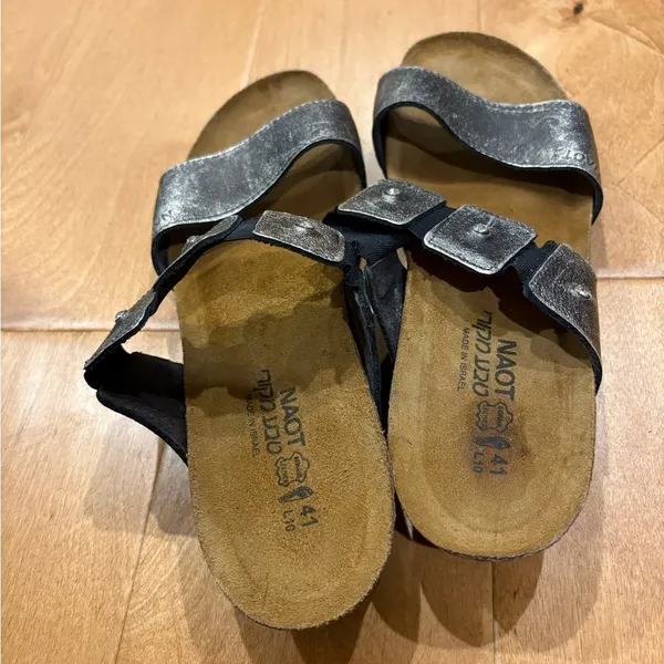 Naot Ashley leather gunmetal gray slides sandals rhinestone sz 41 or 10 - Image 3