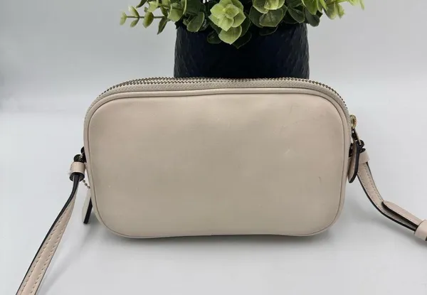 Coach CROSSBODY POUCH WITH SOUVENIR EMBROIDERY ( F25946) CHALK/LIGHT GOLD - Image 2