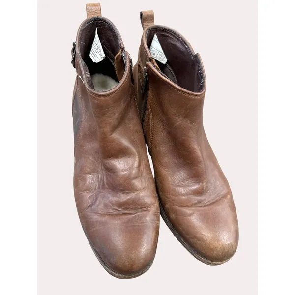 UGG Australia women’s leather brown boots size 8 SKU 6171 - Image 11