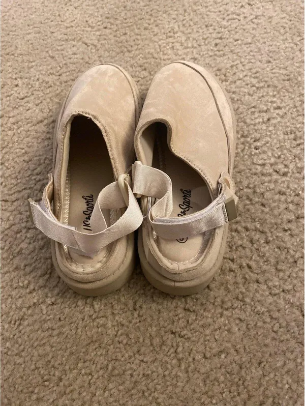 C344 comfy size 9 shoes woman home going out - Image 3