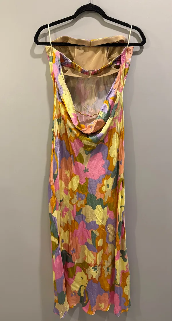 ASTR The Label Annabeth Satin Strapless Midi Dress Lime Rust Floral - Image 5