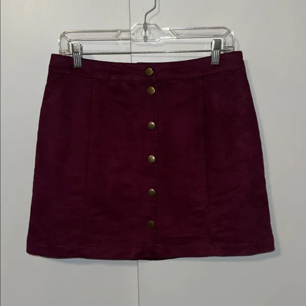 Old Navy Snap Button Mini Skirt Burgundy Microsuede Women’s 6 - Image 2