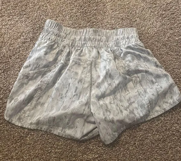 Lululemon Track That High-Rise Shorts 5” - Image 4