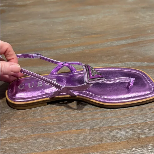 Guess Purple Metallic Logo‎ Sandals Size 6.5 | Y2K Square Toe Thong Flip Flops - Image 5