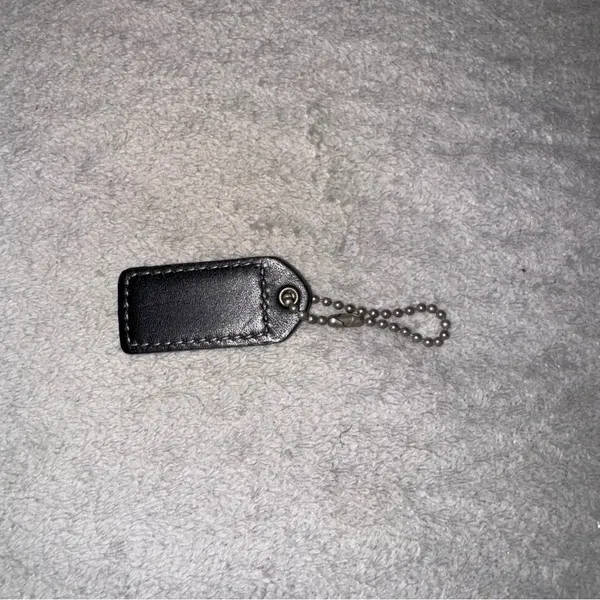 Coach Black and Silver Key and Card Holder - Image 3