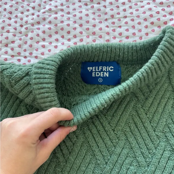 Aelfric Eden Textured Green Crewneck Sweater - Image 2