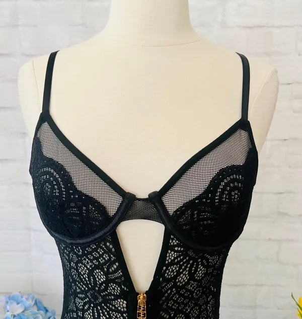 Boutique NEW Lace Teddy - Image 2