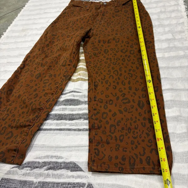 NWT Universal Threads Vintage Straight Jeans Leopard Print Sz 6 Bikercore Boho - Image 5