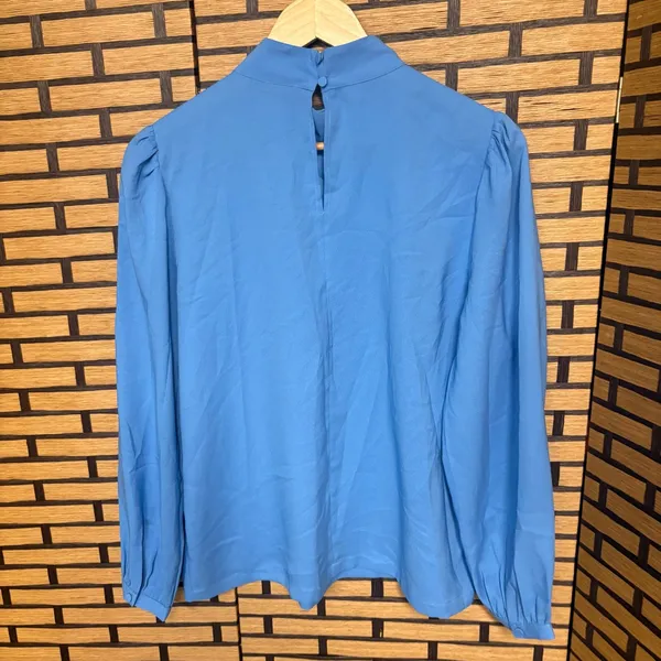 Ann Taylor Blue Pleated Blouse Size‎ Medium - Image 2