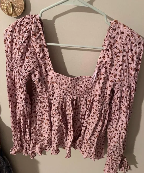 Urban Outfitters NWOT Allie Tie Sleeve Sleeve Blouse Floral Print Size S - Image 8