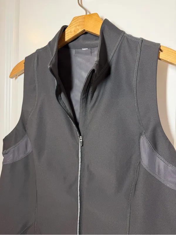 Lucy Activewear Women’s Performance Running Vest Gray Size L - Image 2