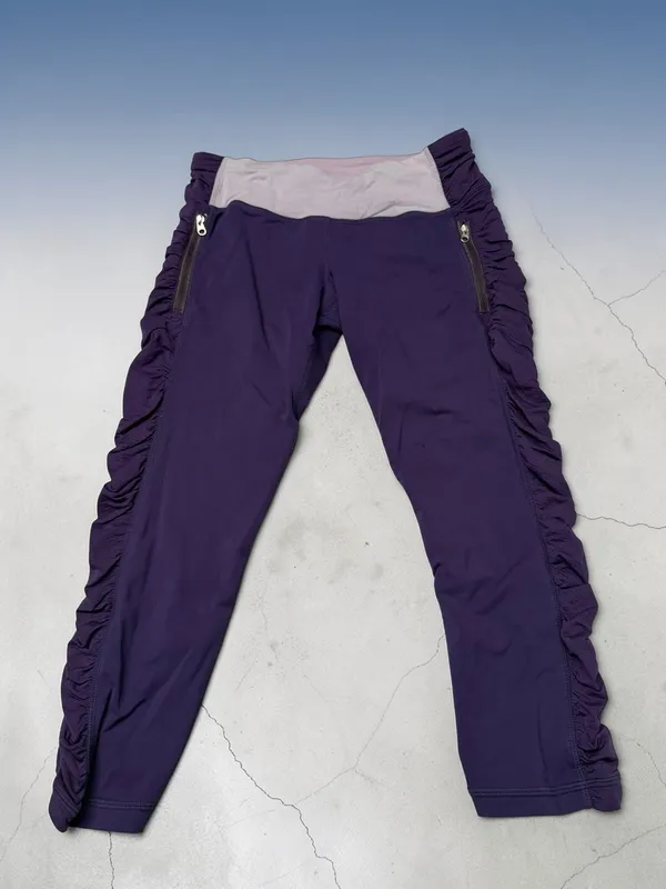 Lululemon Purple Run: In‎ The Sun Crop Ruched Leggings Size 6 - Image 2