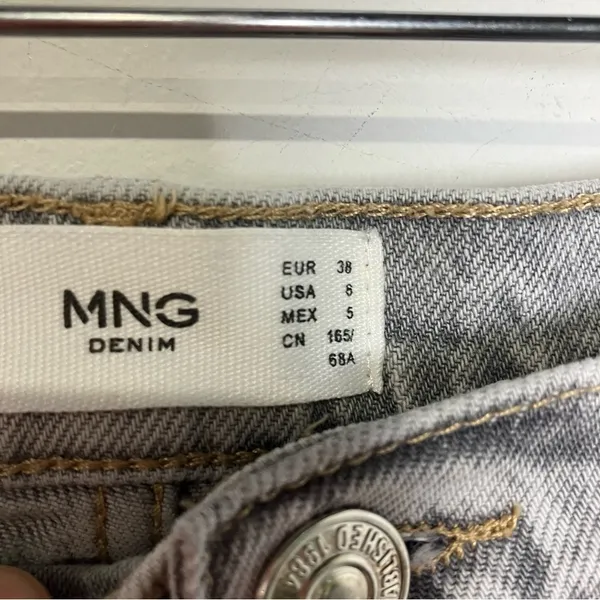 MNG denim mom jeans‎ gray acid wash size 8 - Image 4