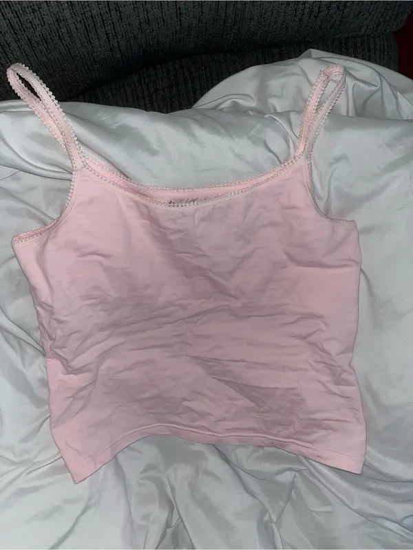 NWOT Abercrombie and Fitch Pink Lace Trim Cami Size Large - Image 4