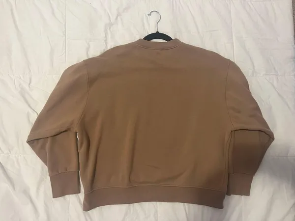 Altar'd State crewneck - Image 3